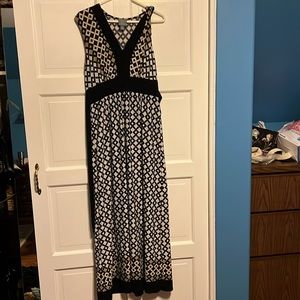 Rabbit rabbit rabbit. 10. Beautiful glittery material. Worn once.